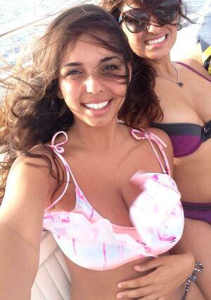 Tara Yazdi photo 343