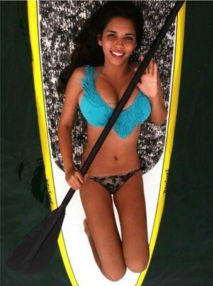 Tara Yazdi photo 354