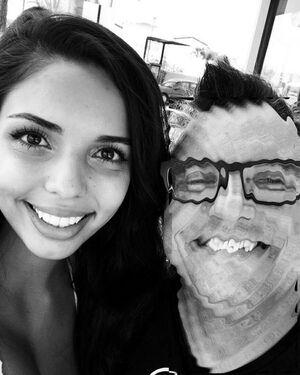 Tara Yazdi photo 357