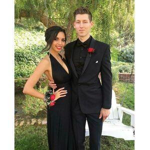 Tara Yazdi photo 365