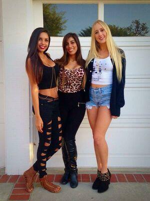 Tara Yazdi photo 371