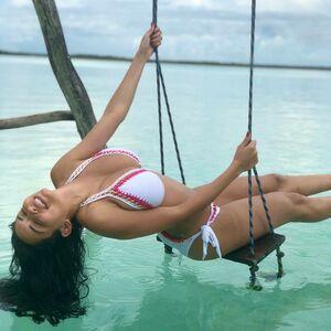 Tara Yazdi photo 395