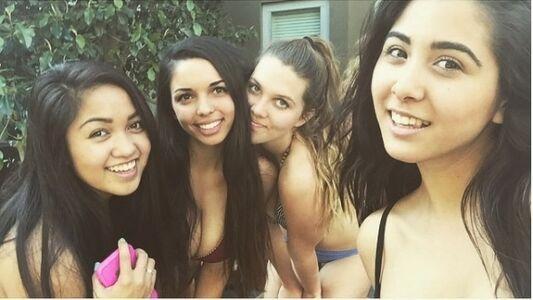 Tara Yazdi photo 417