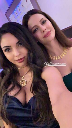 Tara Yazdi photo 460