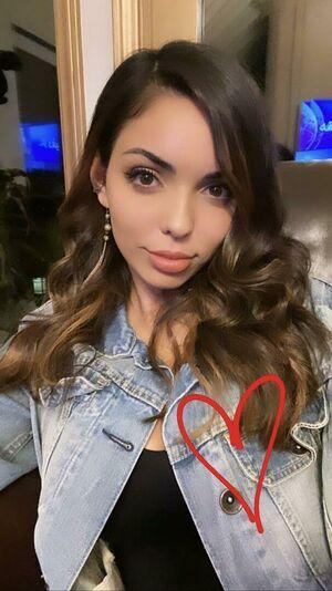 Tara Yazdi photo 475