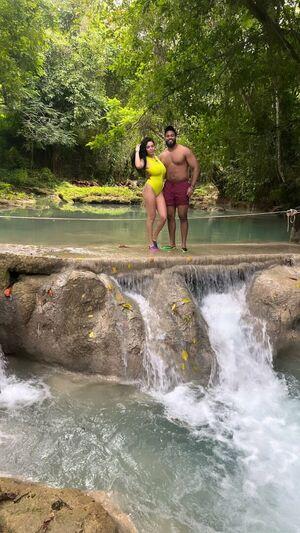 Tara Yazdi photo 539