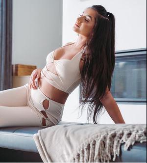 Tatiana McQuay photo 47