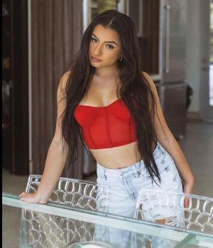 Tatiana McQuay photo 62