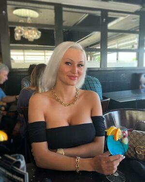 tawneycavanni_xoox photo 23