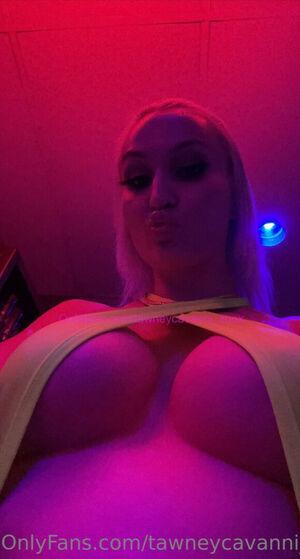 tawneycavanni_xoox photo 118