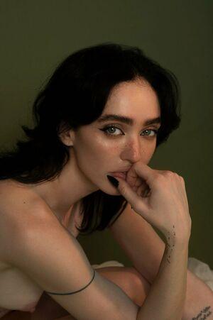 Taylor Zahn photo 7