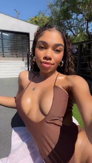 Teala Dunn photo 70