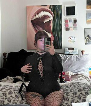 Thekinkcouch photo 1