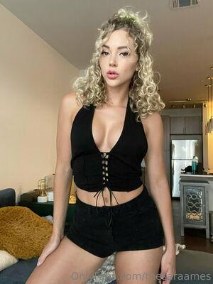 thesaraames photo 29