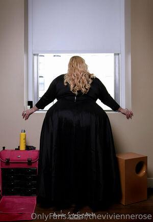 theviviennerose photo 43