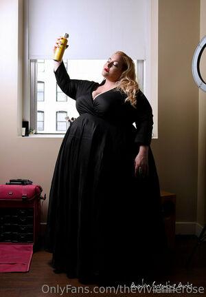 theviviennerose photo 44