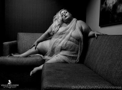 theviviennerose photo 60