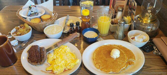 theviviennerose photo 74