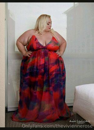 theviviennerose photo 85