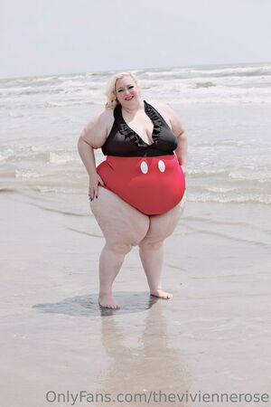 theviviennerose photo 103