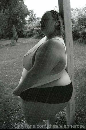 theviviennerose photo 120