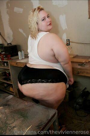 theviviennerose photo 122