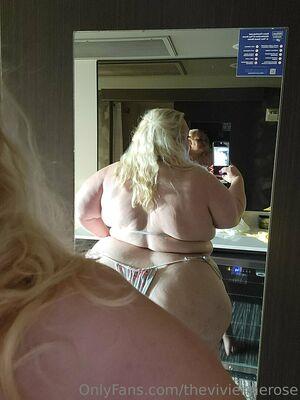 theviviennerose photo 171