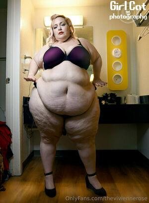 theviviennerose photo 179