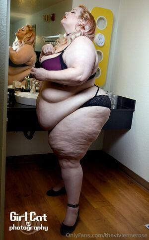 theviviennerose photo 181