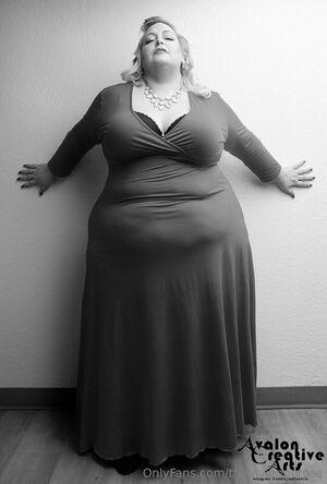 theviviennerose photo 186