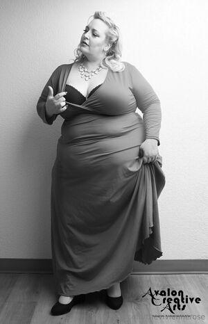 theviviennerose photo 187