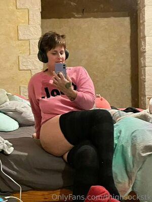 thighsockstk photo 23