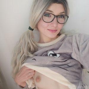 thishornygirl photo 93