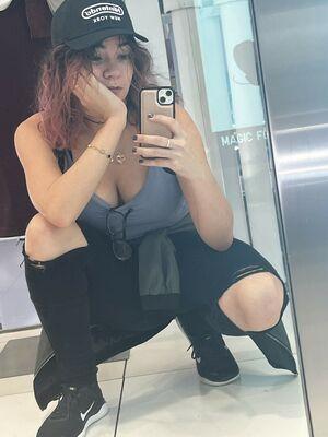 Tiffany Lockheart photo 250