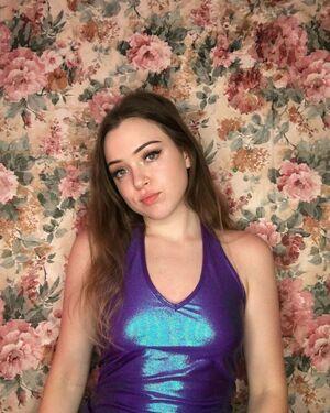 torijayeaglestone photo 5