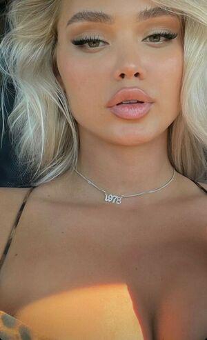 Uresa Zogu photo 36