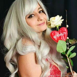 Valeera Raine photo 1