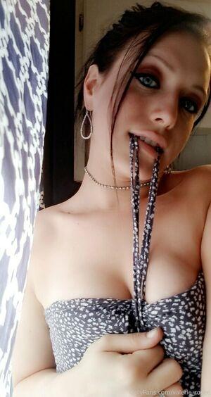 Valerie_Rosee photo 58