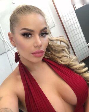 Vanja Rasova photo 8