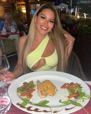 Vanja Rasova photo 29