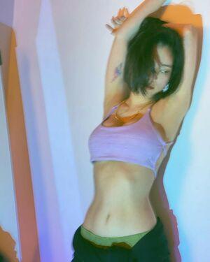 Vickie Bae photo 4