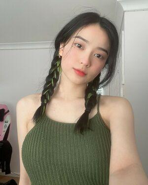 Vickie Bae photo 7