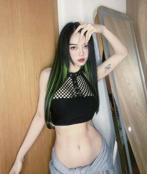 Vickie Bae photo 14