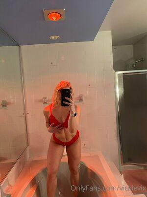 vickievix photo 351