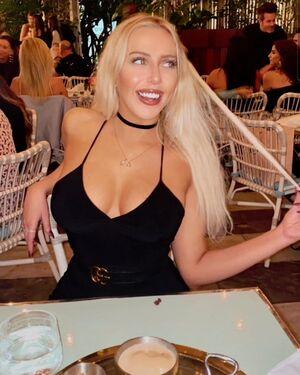 Violet Benson photo 62