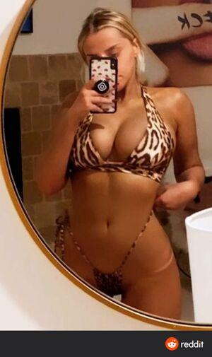 Violet Benson photo 69