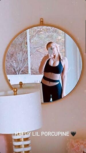 Violet Benson photo 73