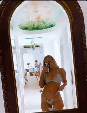 Violet Benson photo 103