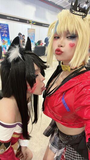 ZinieQ Cosplayer photo 95