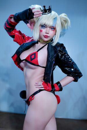 ZinieQ Cosplayer photo 114